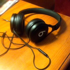 Beats head phones